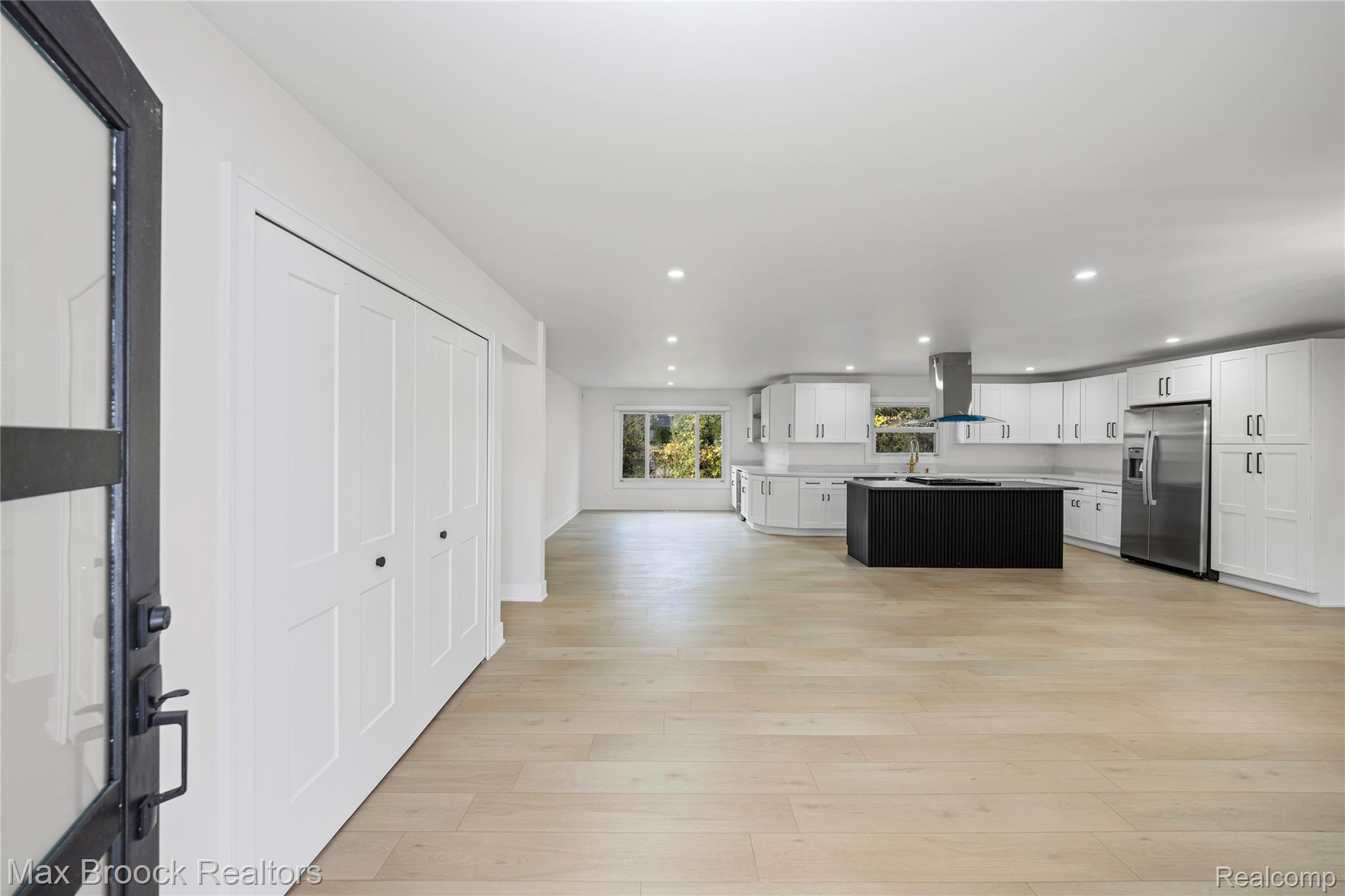 4800 Faircourt Drive