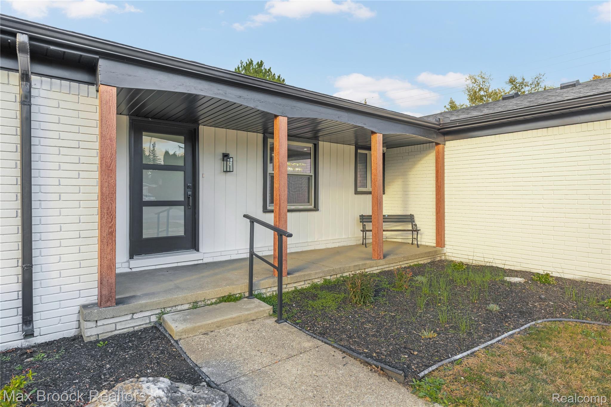 4800 Faircourt Drive