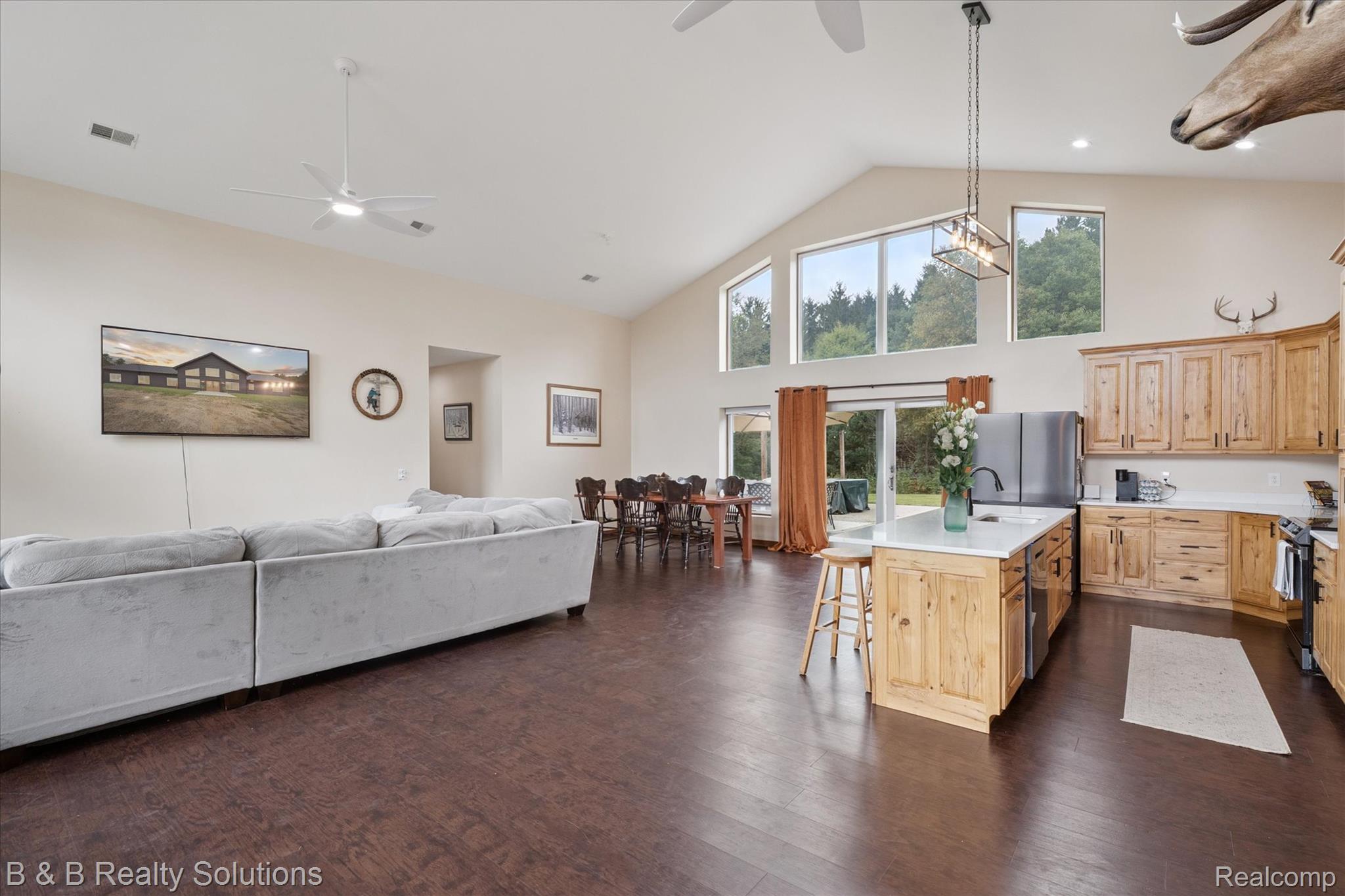 6318 Clear Lake Road
