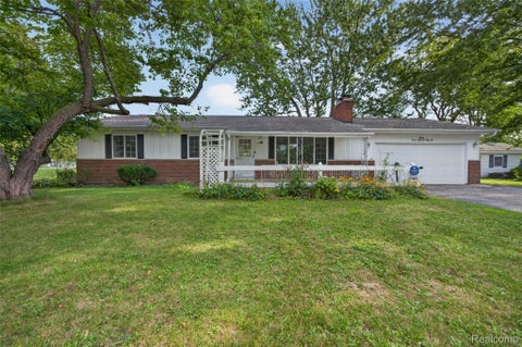 Tiny photo for 12055 W Pierson Road, Flushing Charter Township, MI 48433 (MLS # 20261069381)