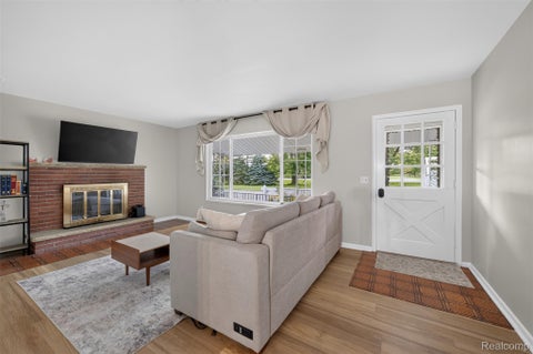 Tiny photo for 12055 W Pierson Road, Flushing Charter Township, MI 48433 (MLS # 20261069381)
