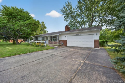 Tiny photo for 12055 W Pierson Road, Flushing Charter Township, MI 48433 (MLS # 20261069381)