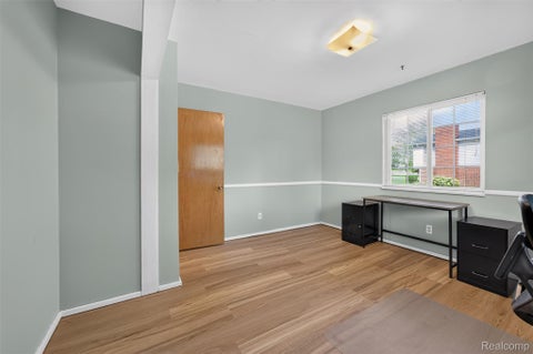 Tiny photo for 12055 W Pierson Road, Flushing Charter Township, MI 48433 (MLS # 20261069381)