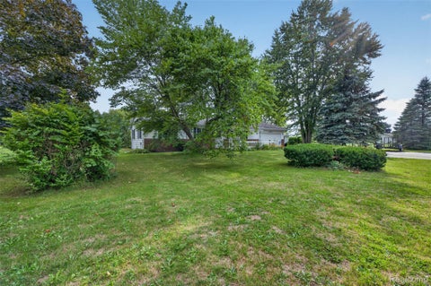 Tiny photo for 12055 W Pierson Road, Flushing Charter Township, MI 48433 (MLS # 20261069381)