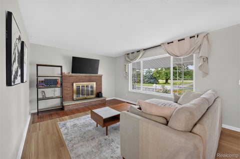 Tiny photo for 12055 W Pierson Road, Flushing Charter Township, MI 48433 (MLS # 20261069381)