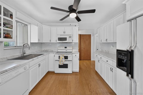 Tiny photo for 12055 W Pierson Road, Flushing Charter Township, MI 48433 (MLS # 20261069381)
