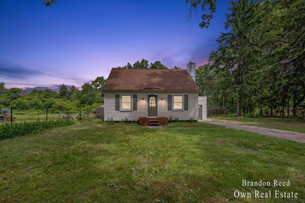 632 W River Road