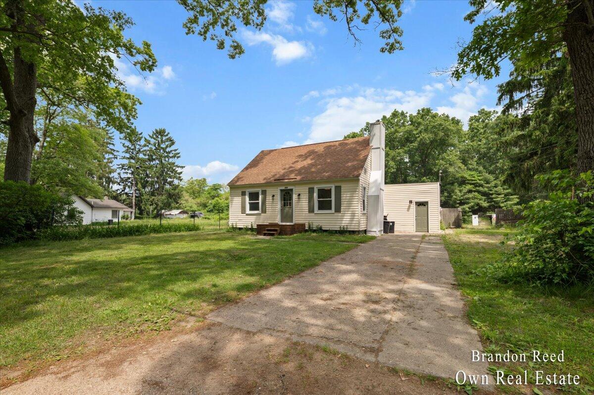 632 W River Road