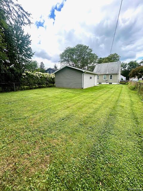 Royal Oak City, Michigan 48067, United States, 3 Bedrooms Bedrooms, ,3 BathroomsBathrooms,Residential,Active,197612