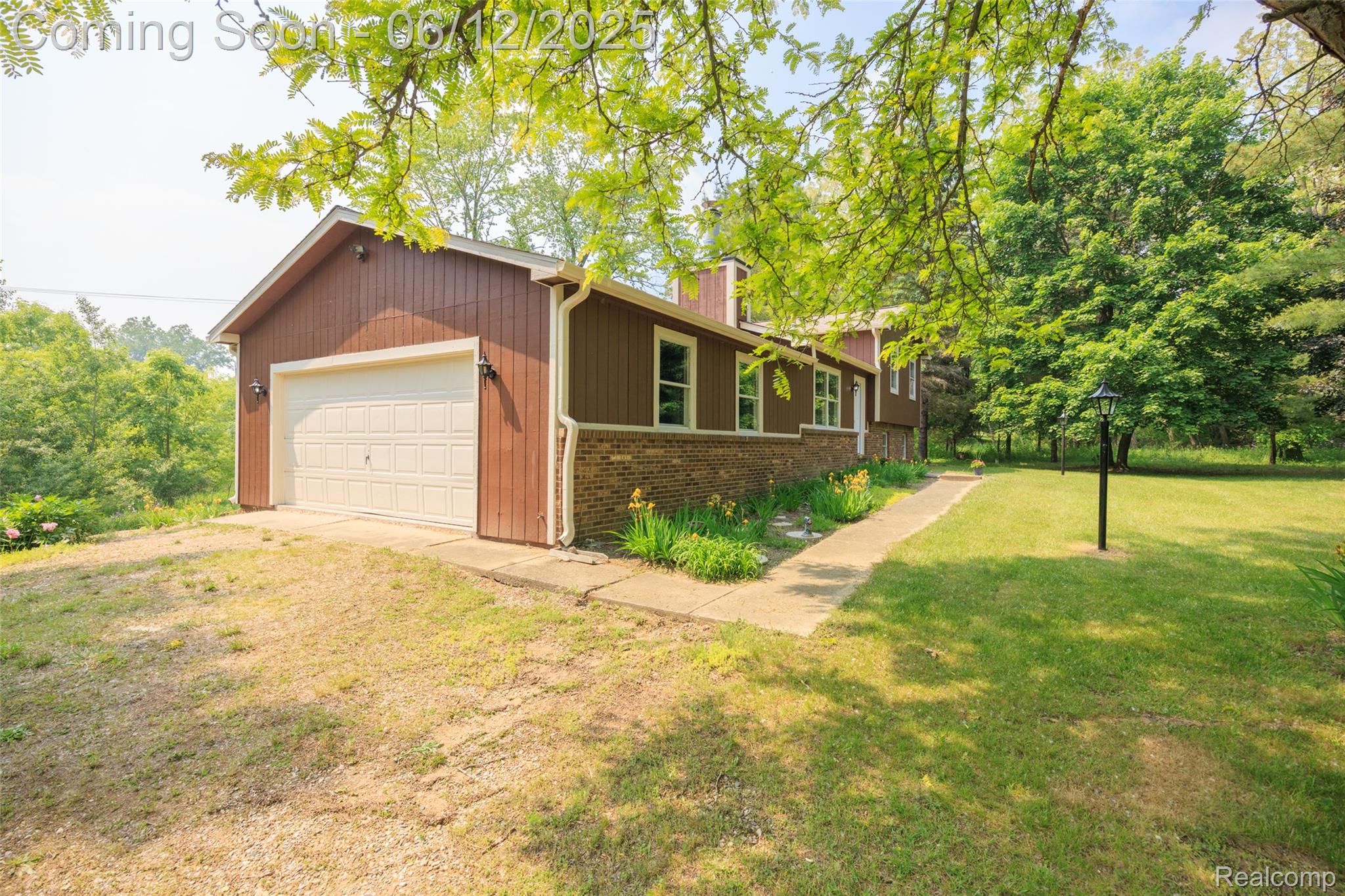 1931 E Marr Road
