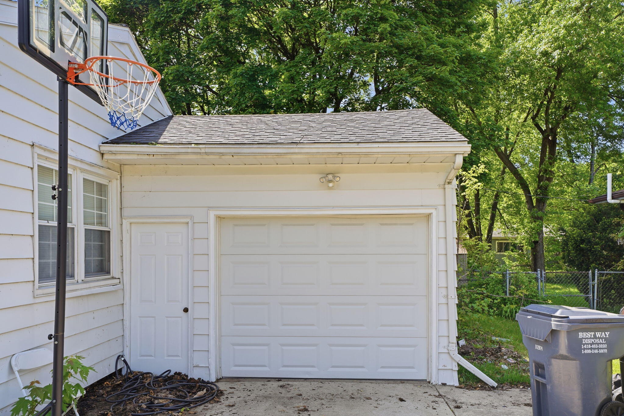 2046 Gerald Street