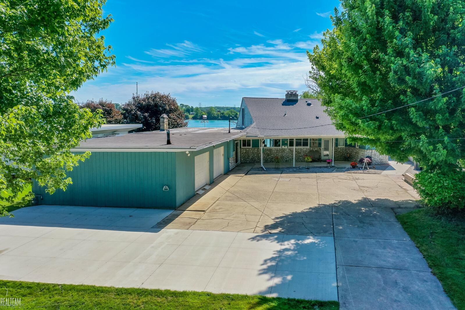 4045 River Road