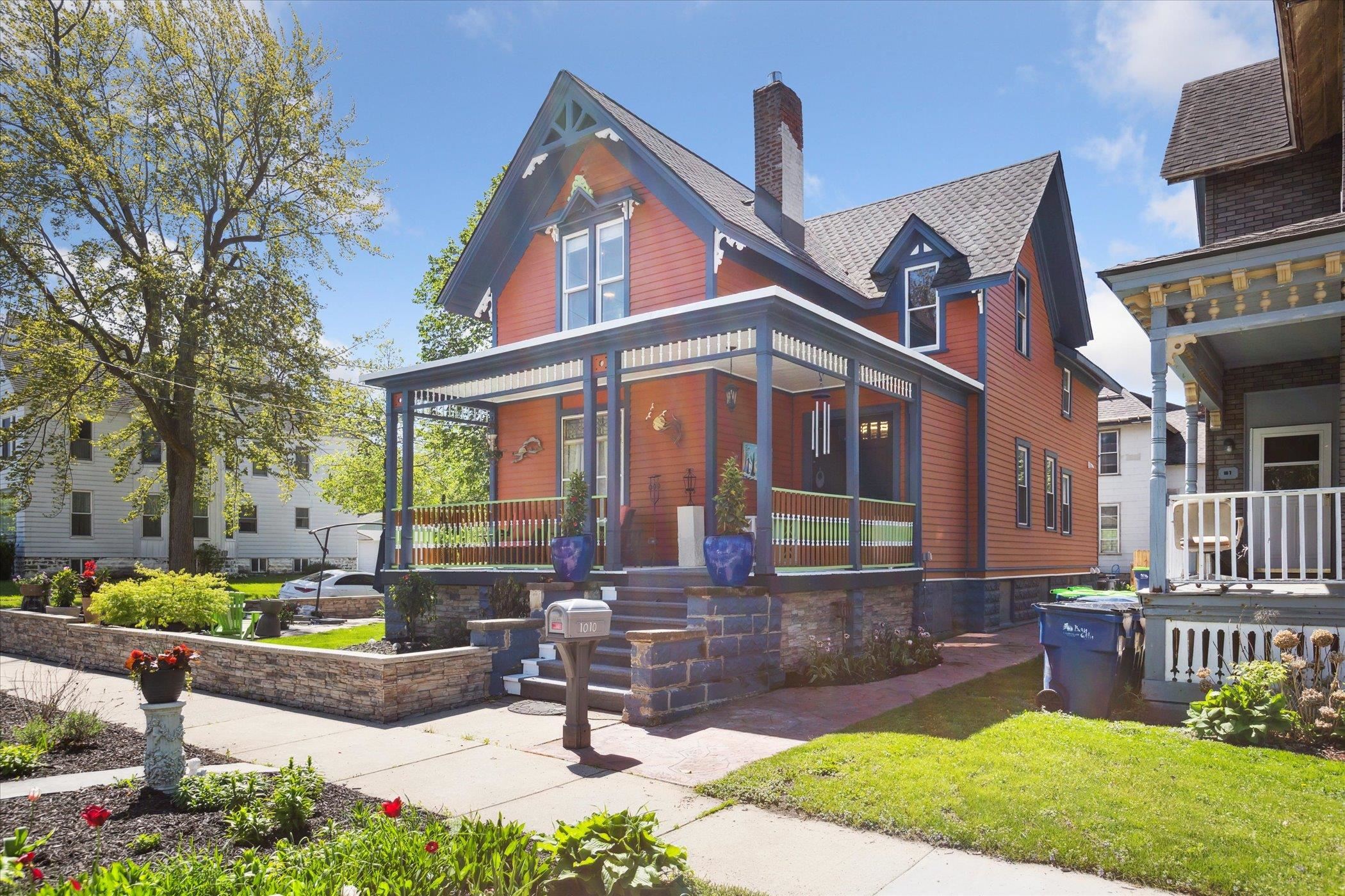 1010 6th Street Street