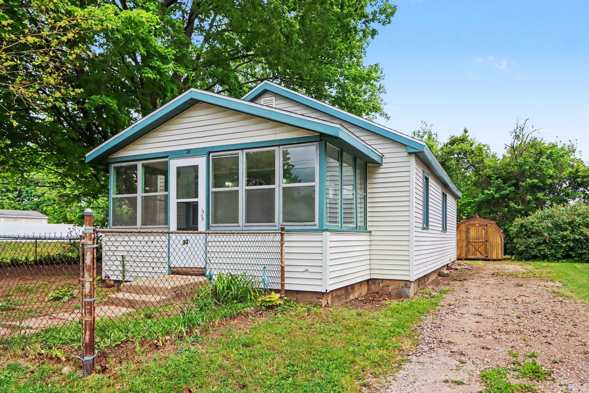 30 Avenue B
