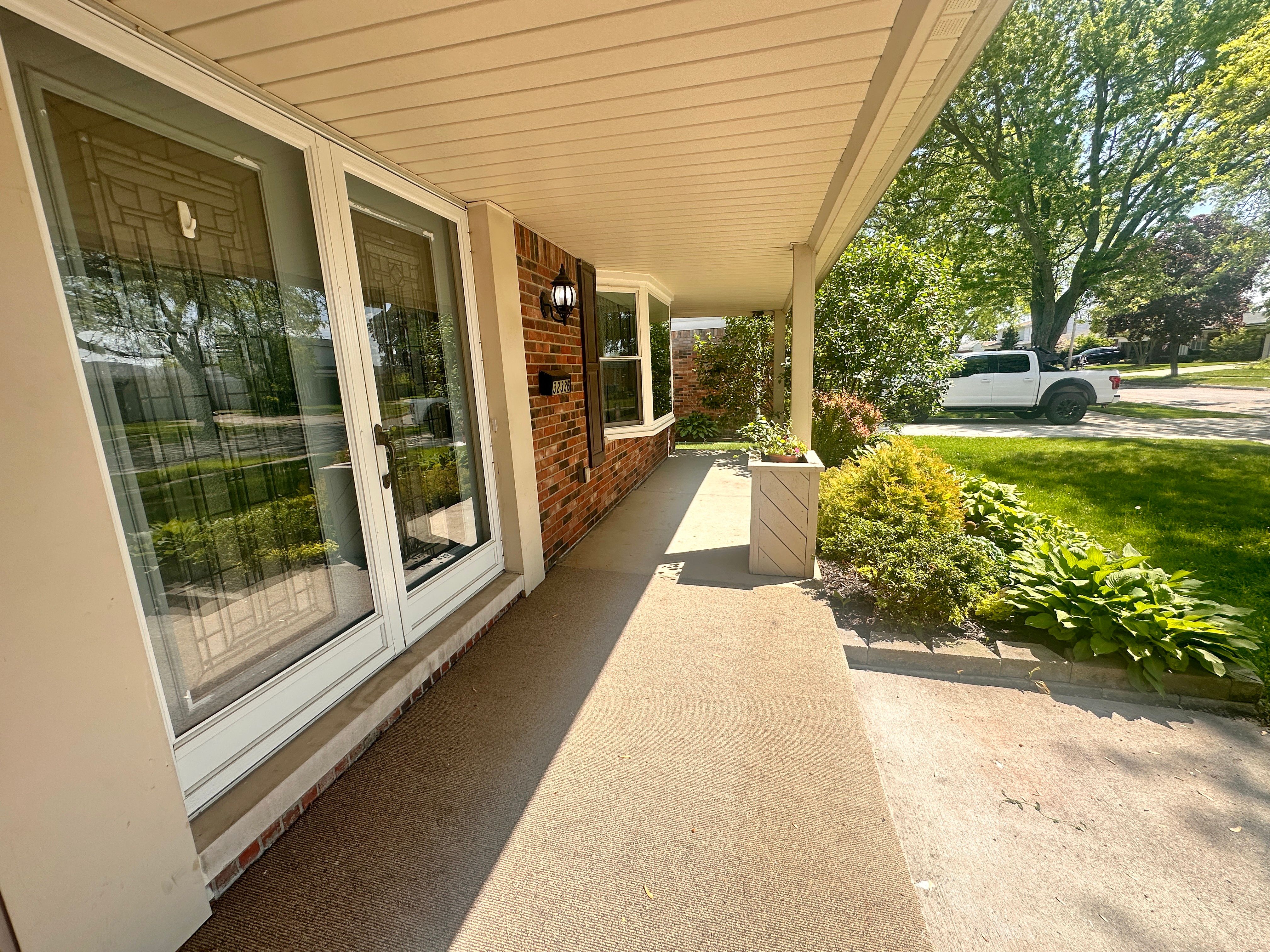 32336 LANCASTER Drive