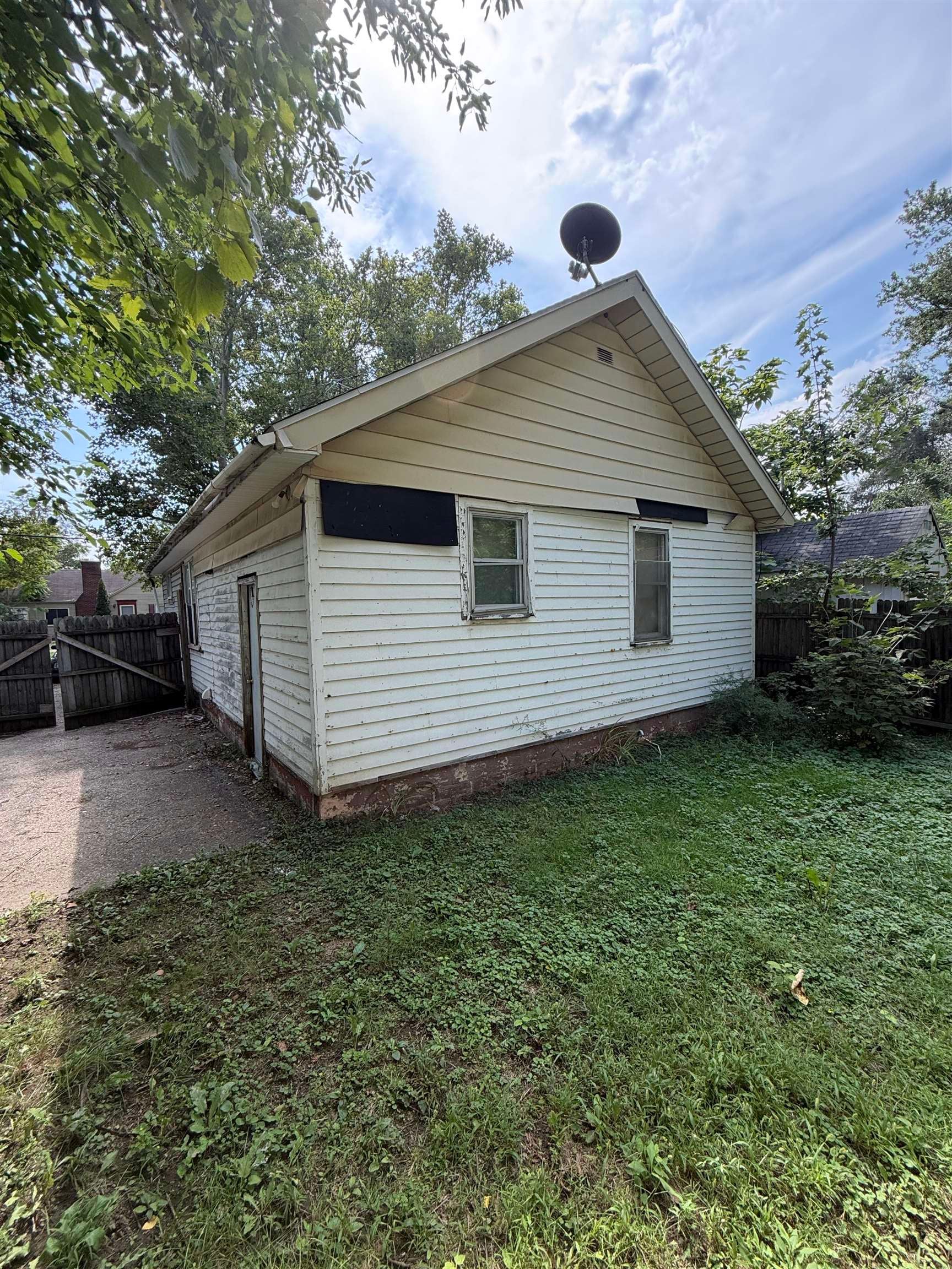 928 Huron Street