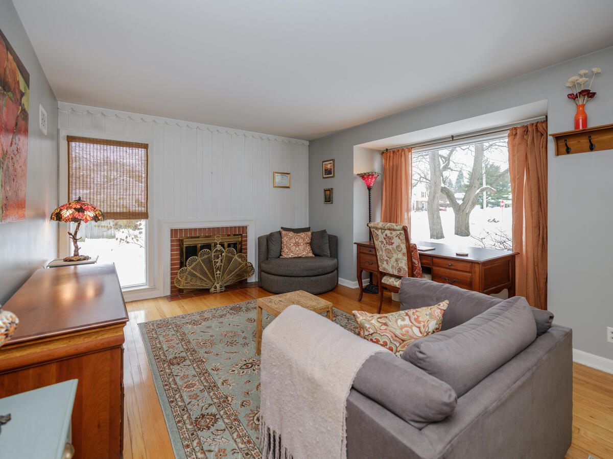 3419 Old Colony Road