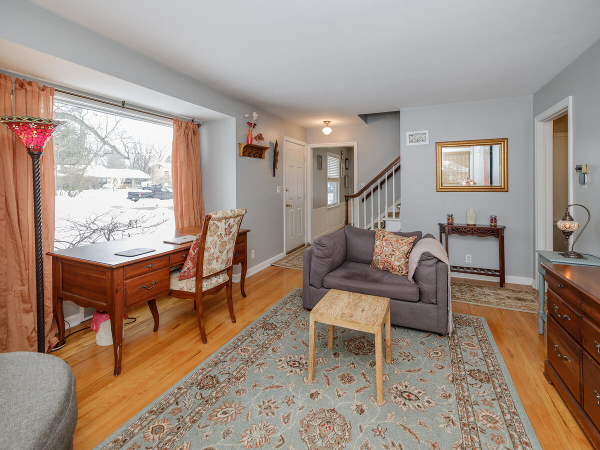 3419 Old Colony Road