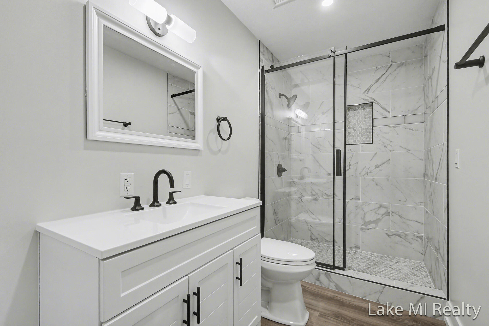 372 SE 60th Street SE