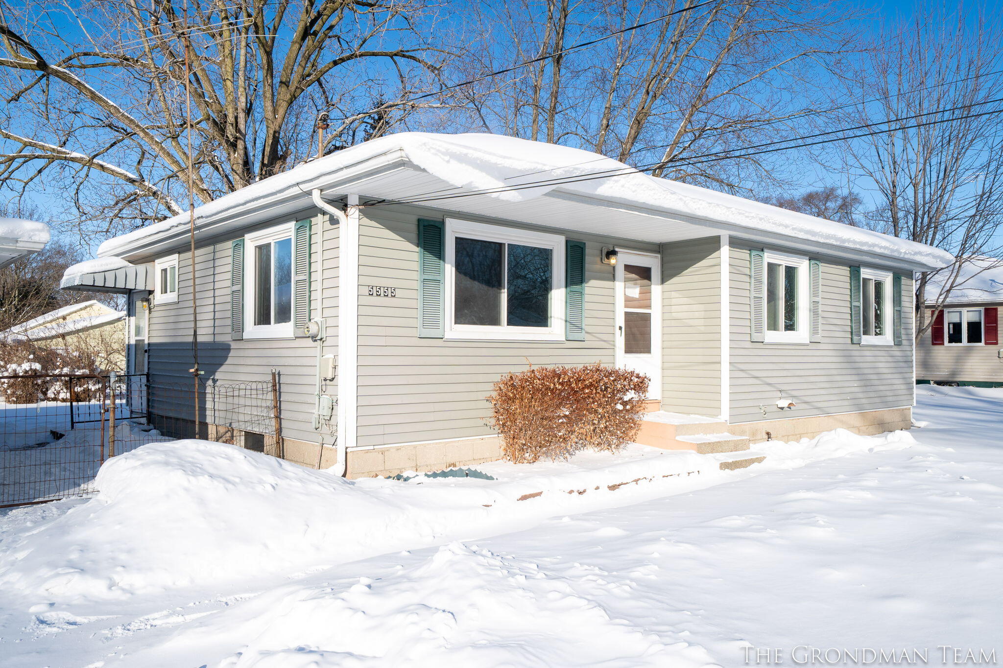 5555 Claudia Avenue SE