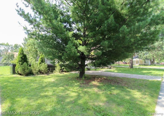 4612 GERTRUDE ST, DEARBORN HEIGHTS, MI 48125 - Image 2400c426060f0aed246fdca06cdf5a12/27367989