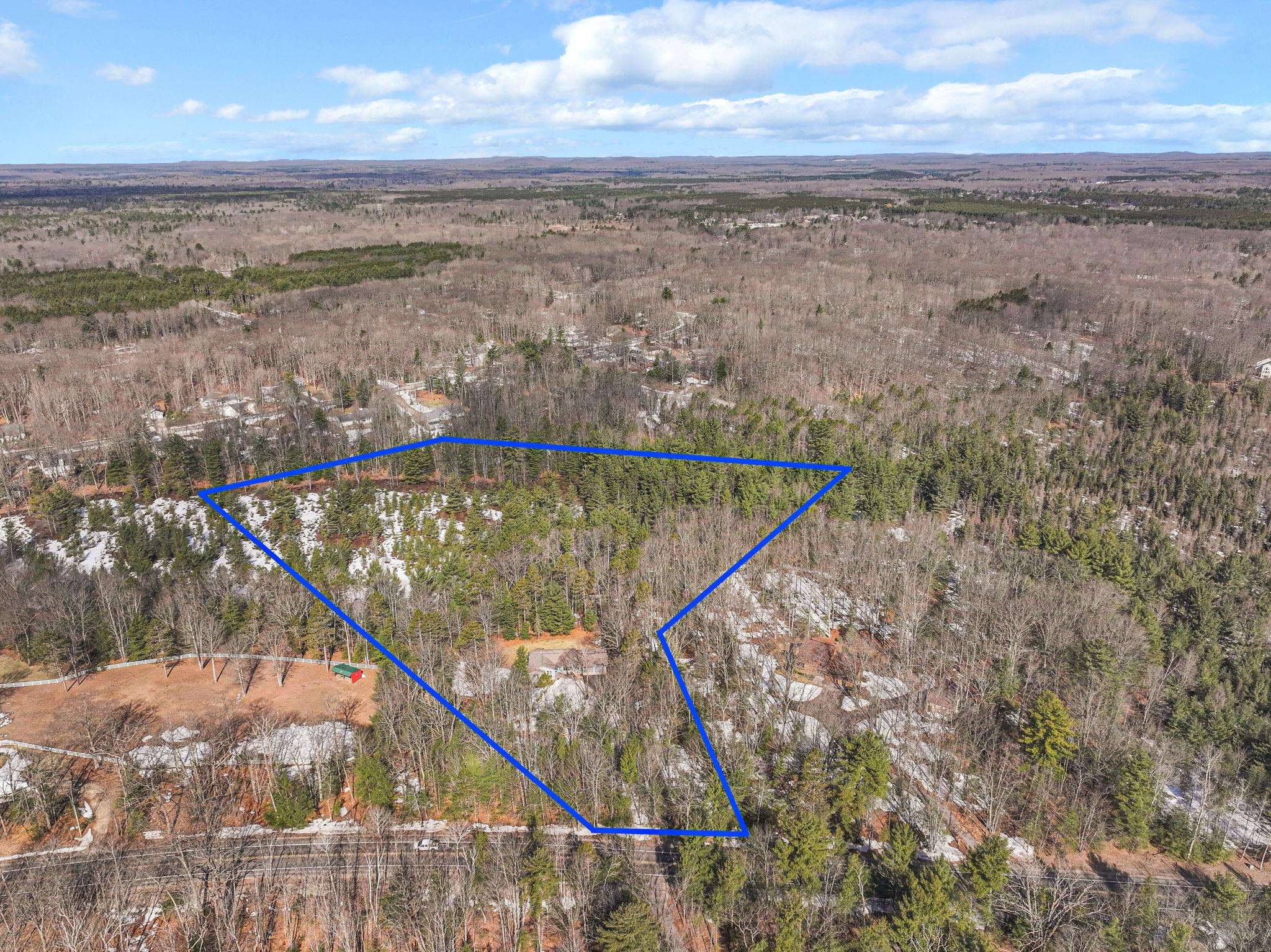 793 W Long Lake Road