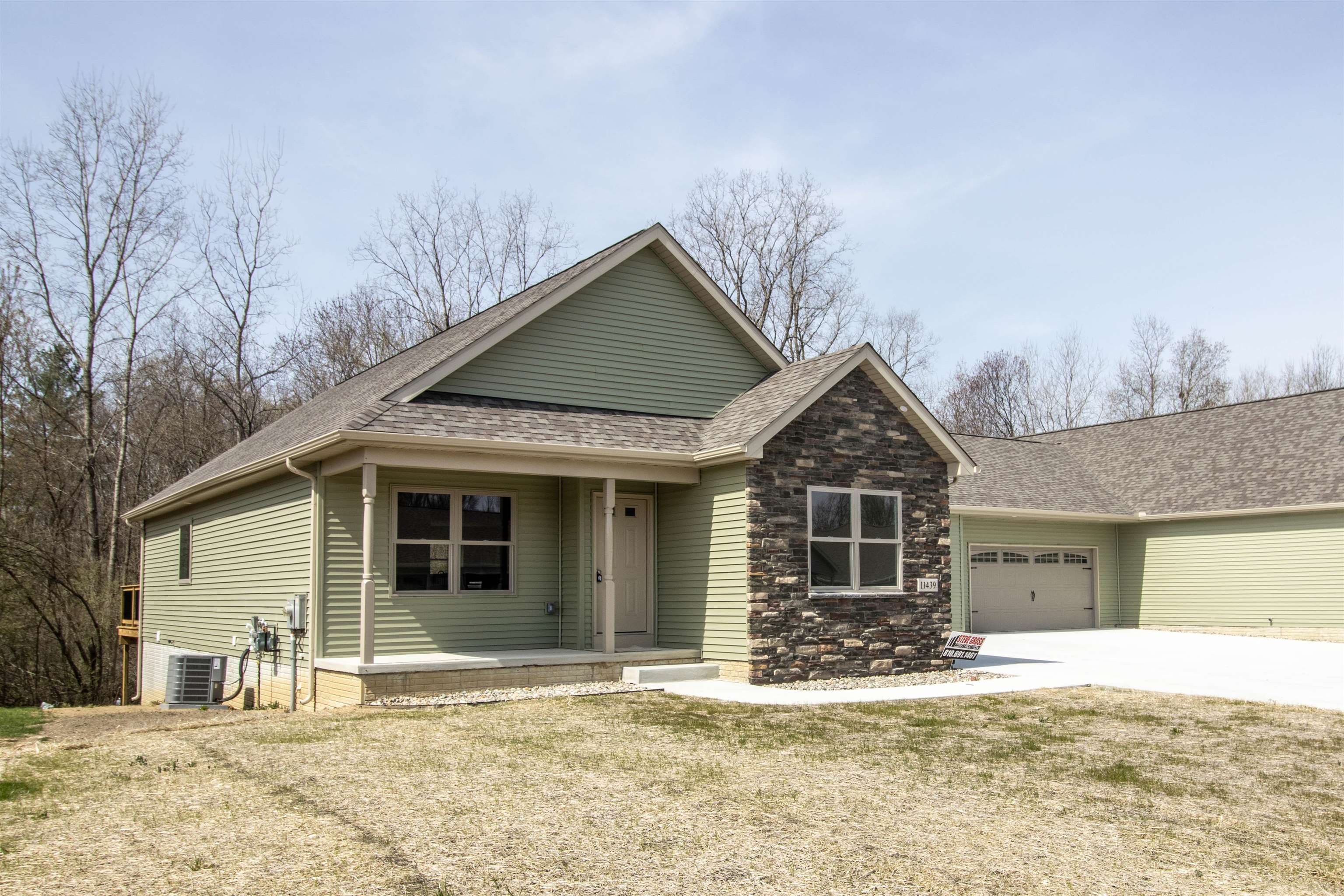 11439 Windmill Point