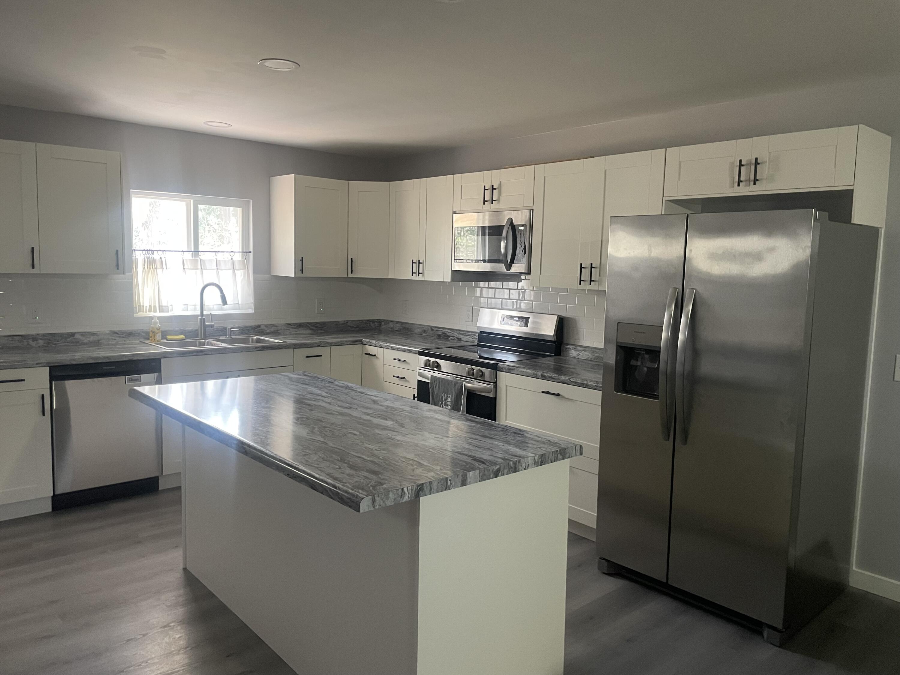 2449 Marquette Avenue