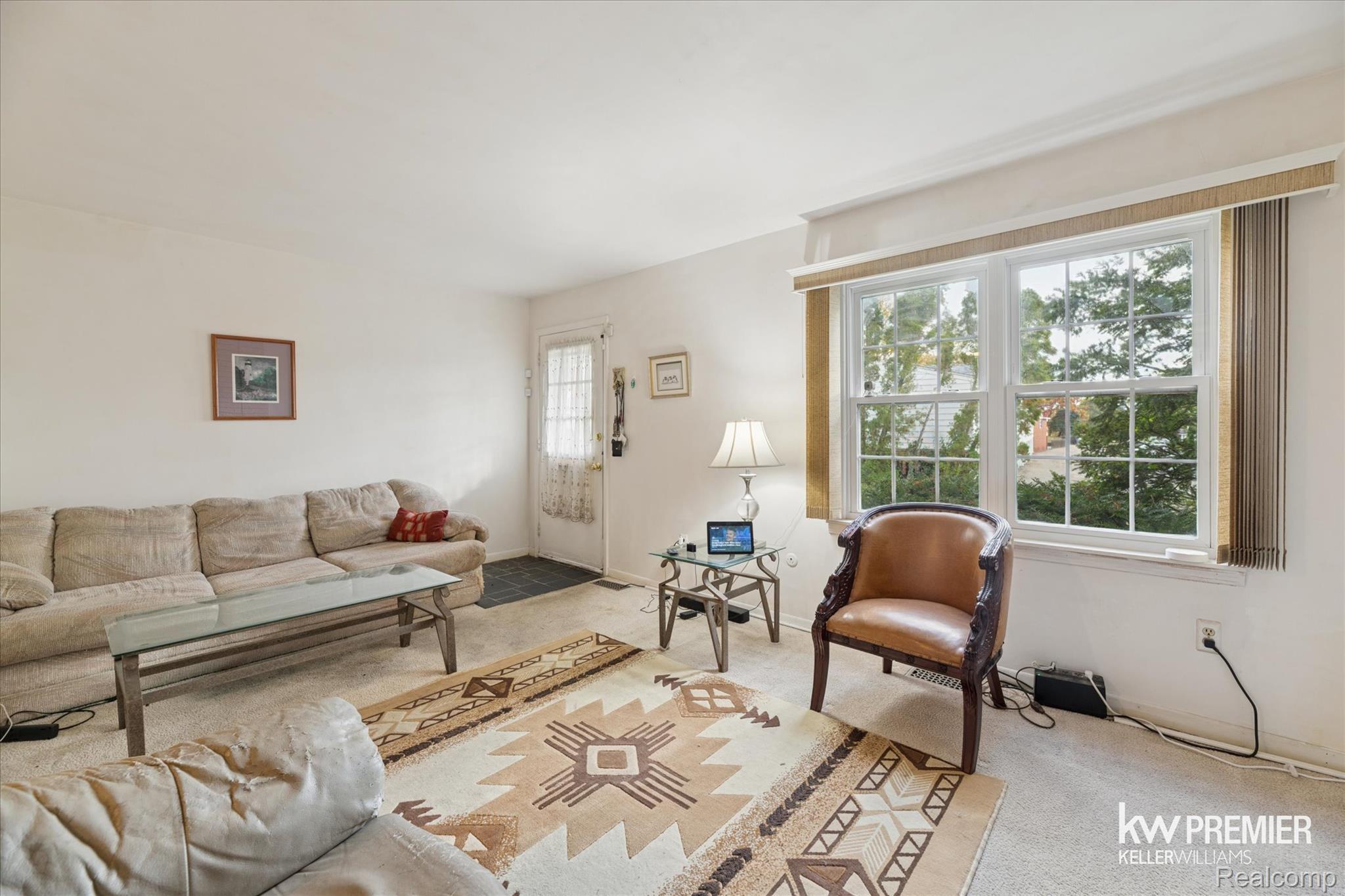 6689 Andersonville Road