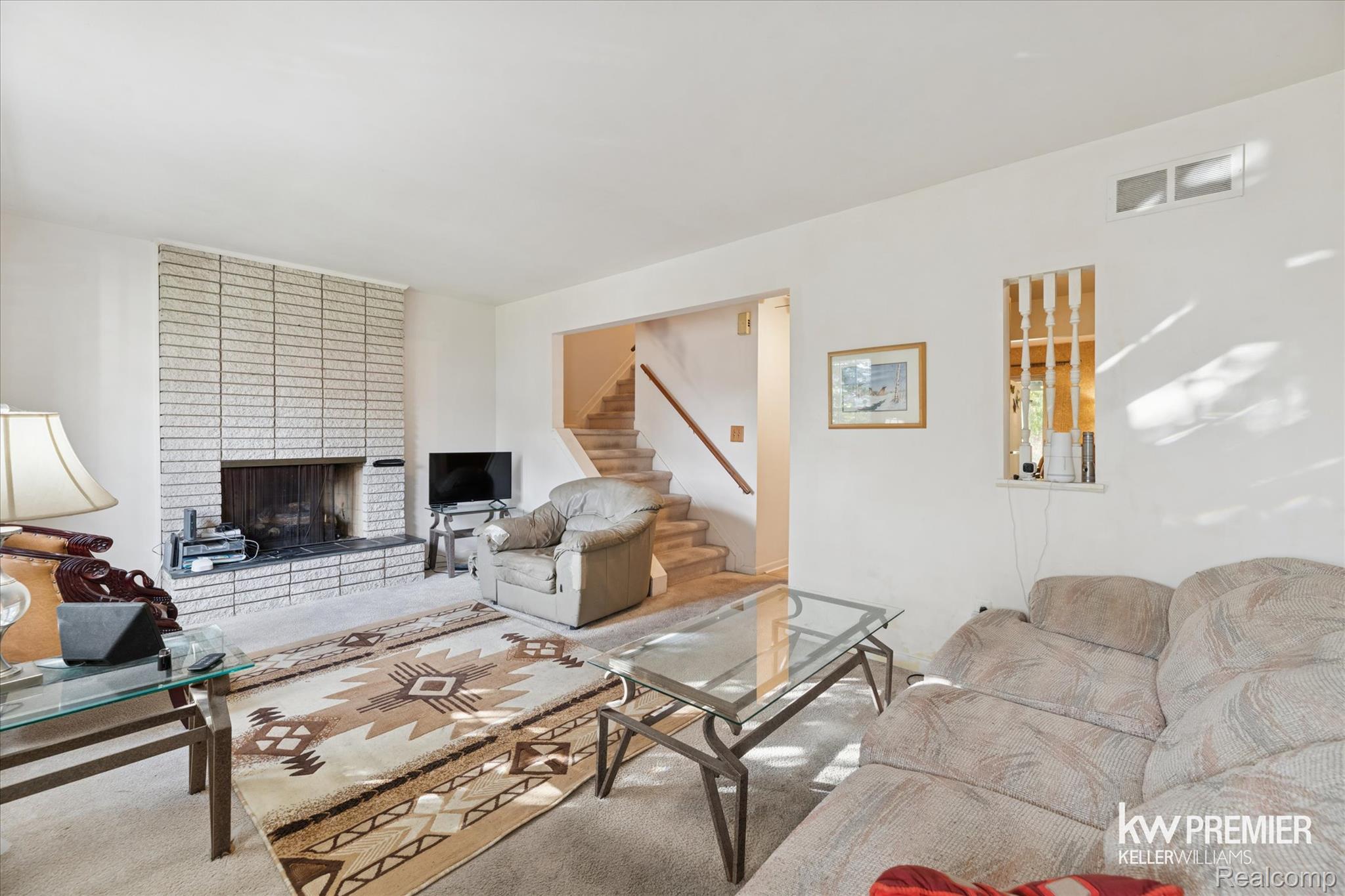 6689 Andersonville Road