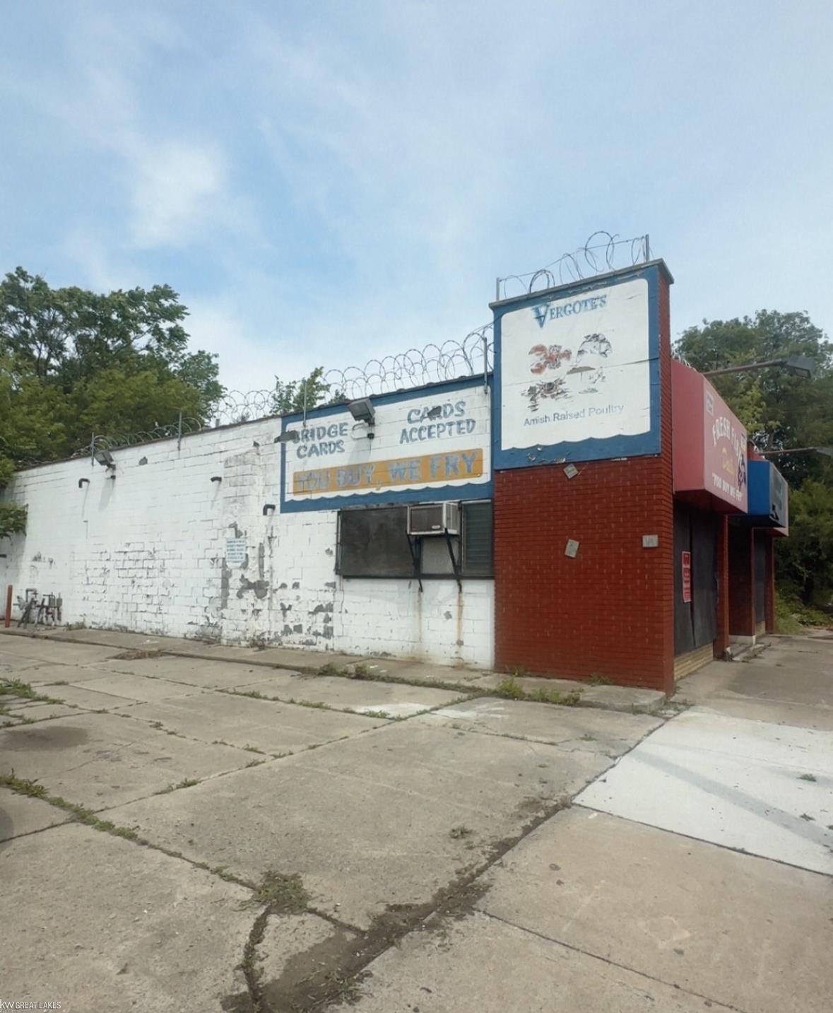 19719 Schoenherr Road