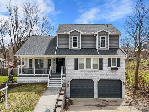 576 E Flint Street Lake Orion Village Oakland MI 48362