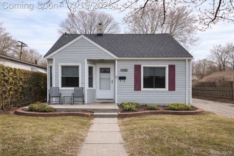 125 E 13 Mile Road Royal Oak City MI 48073