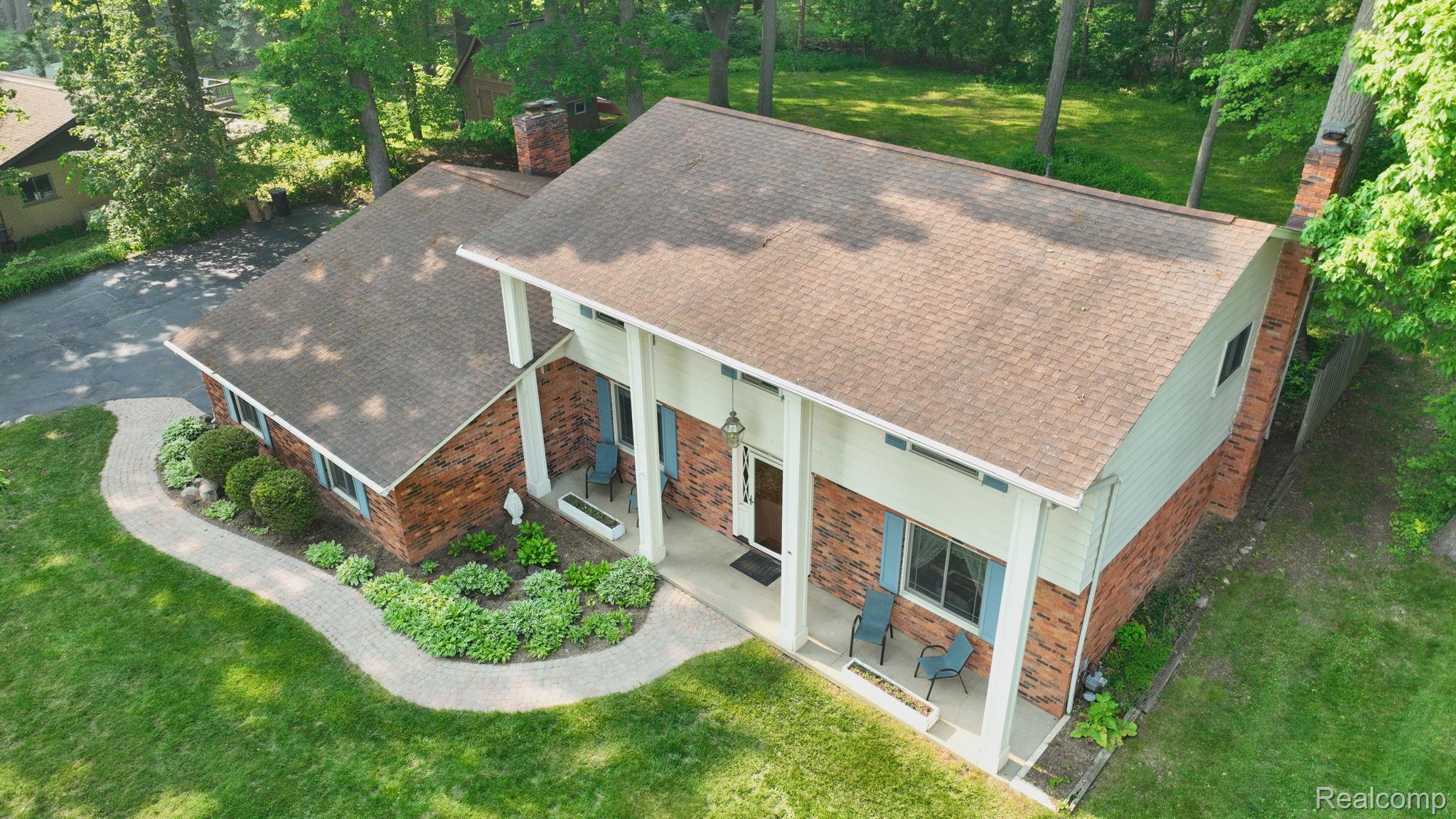 6624 Wellesley Terrace