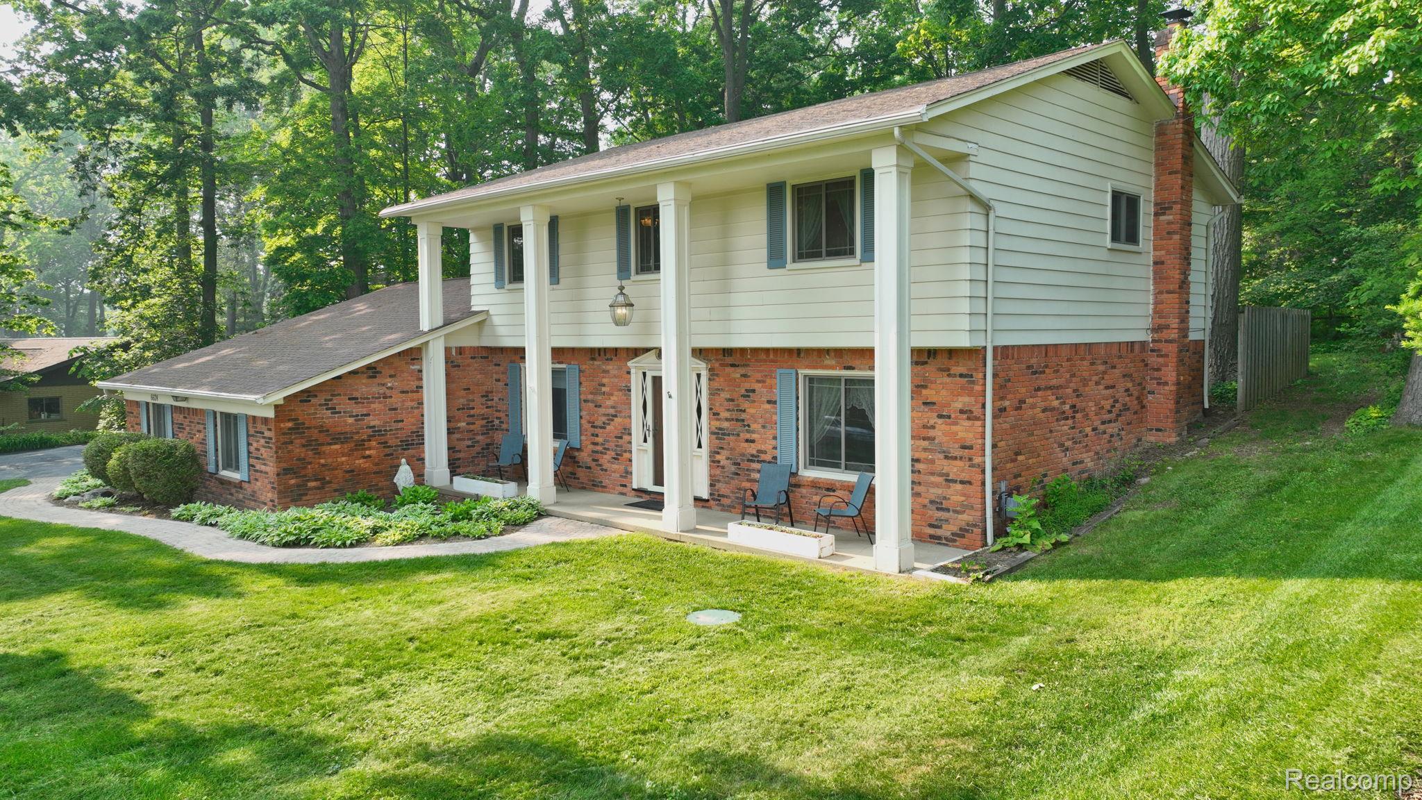 6624 Wellesley Terrace