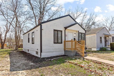 19800 Oakfield Street Detroit City MI 48235