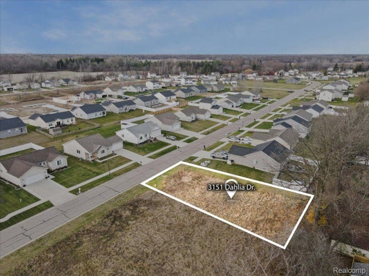 3151 DAHLIA DR, BURTON, MI 48519 - Image 242ffb37ce20daae66b28201839f1ebe/2926843056