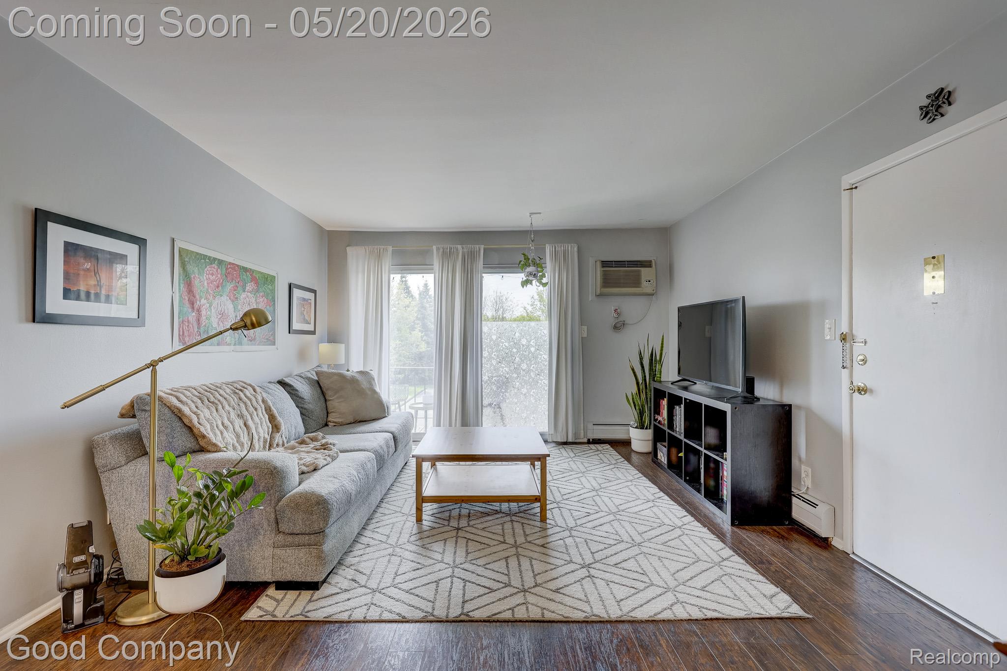 3915 Benjamin Avenue 5