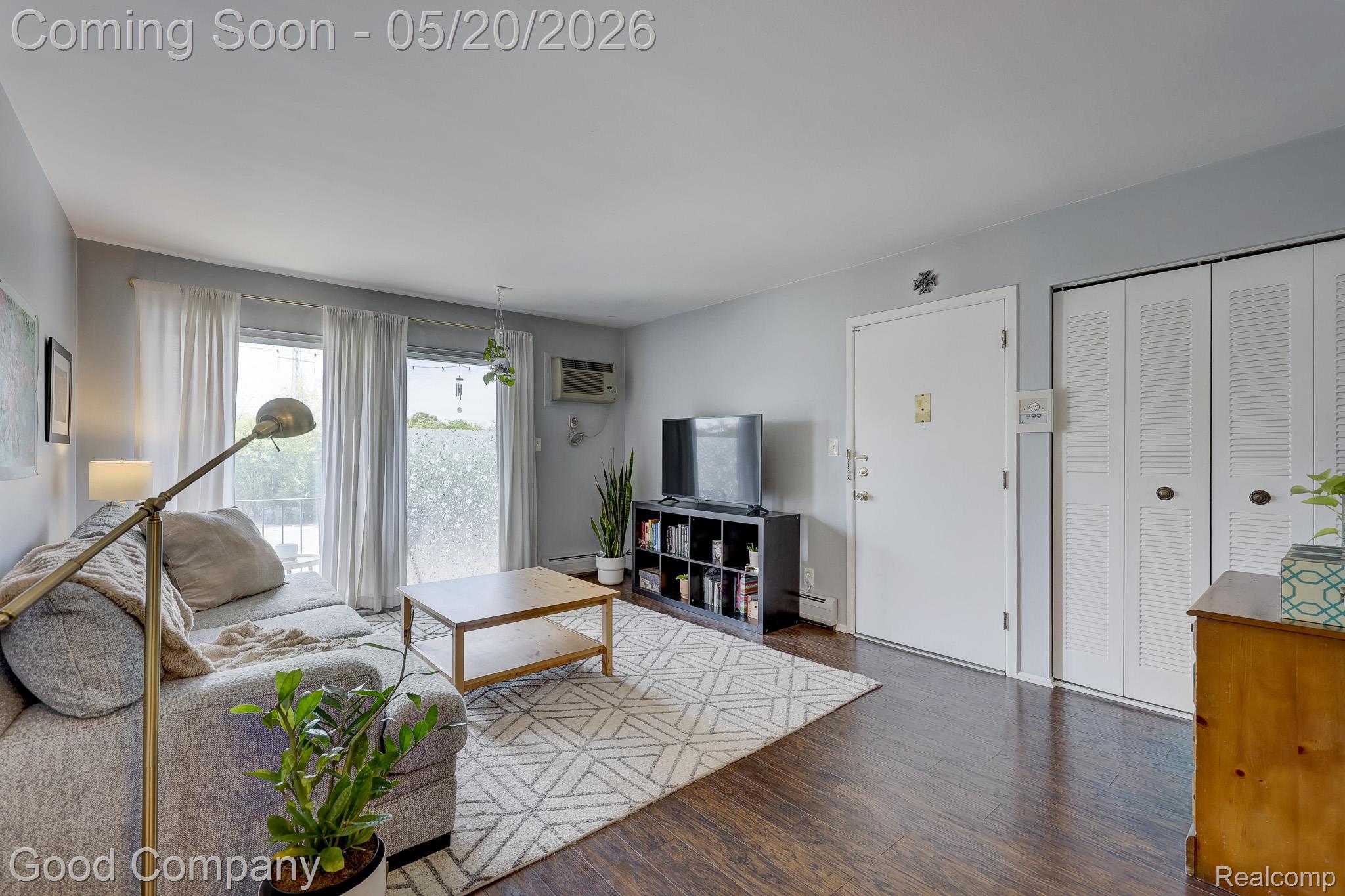 3915 Benjamin Avenue 5