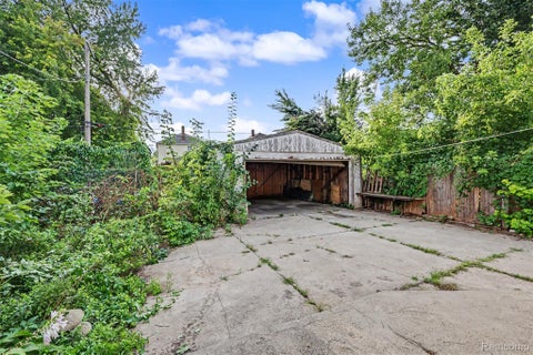 Tiny photo for 8119 Terry Street, Detroit City, MI 48228 (MLS # 20261083967)