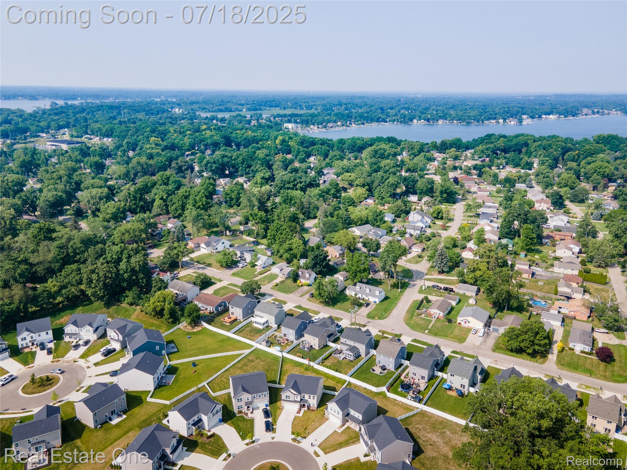 520 Lake Village