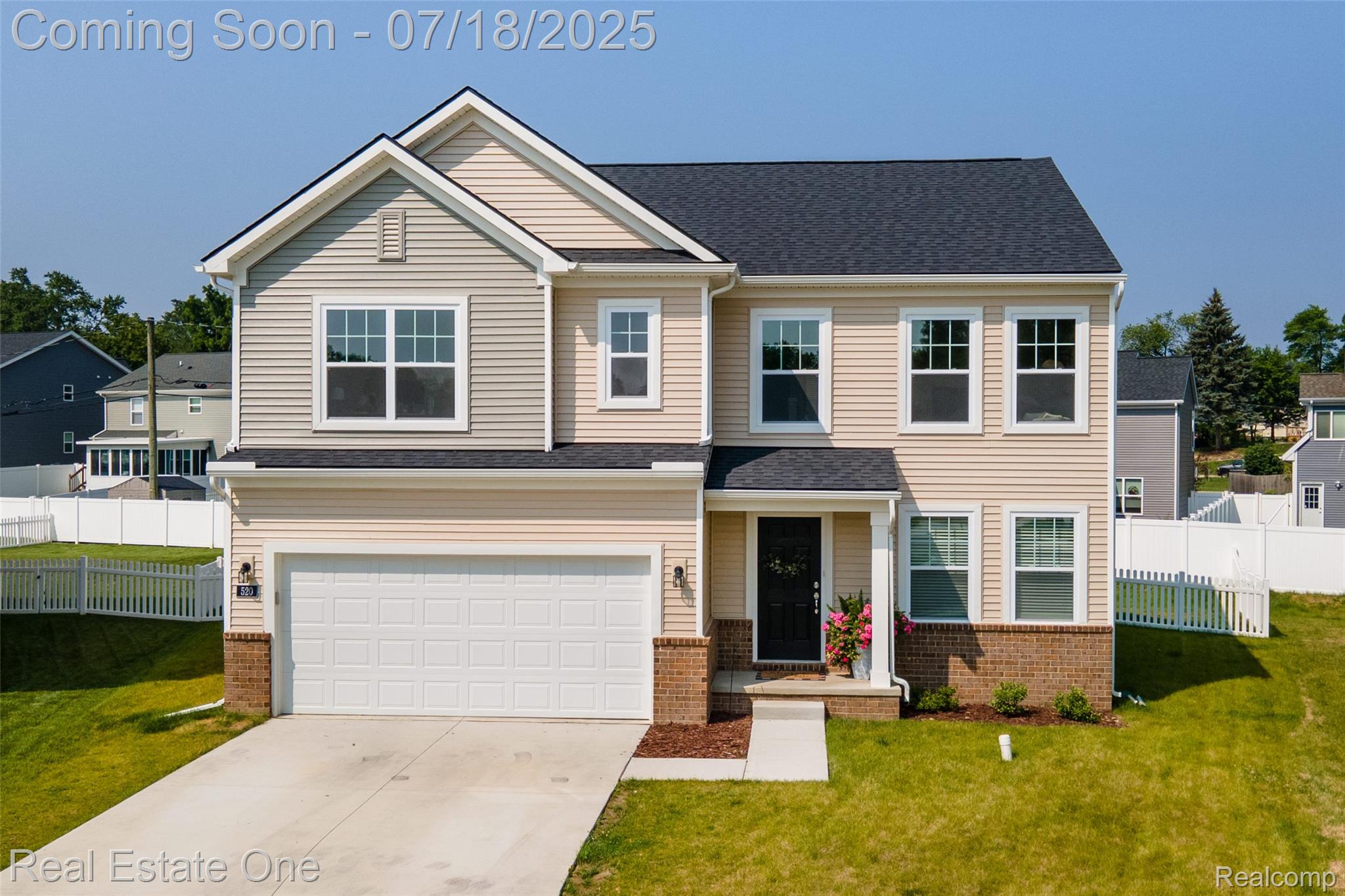 520 Lake Village