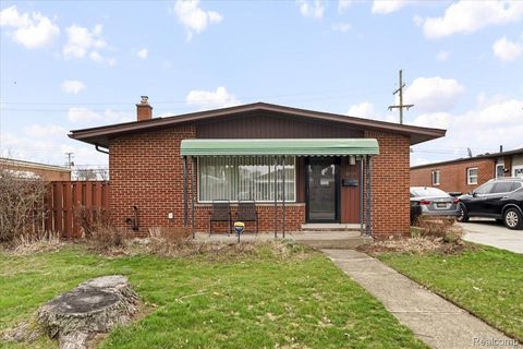 30124 Garry Avenue Madison Heights City MI 48071