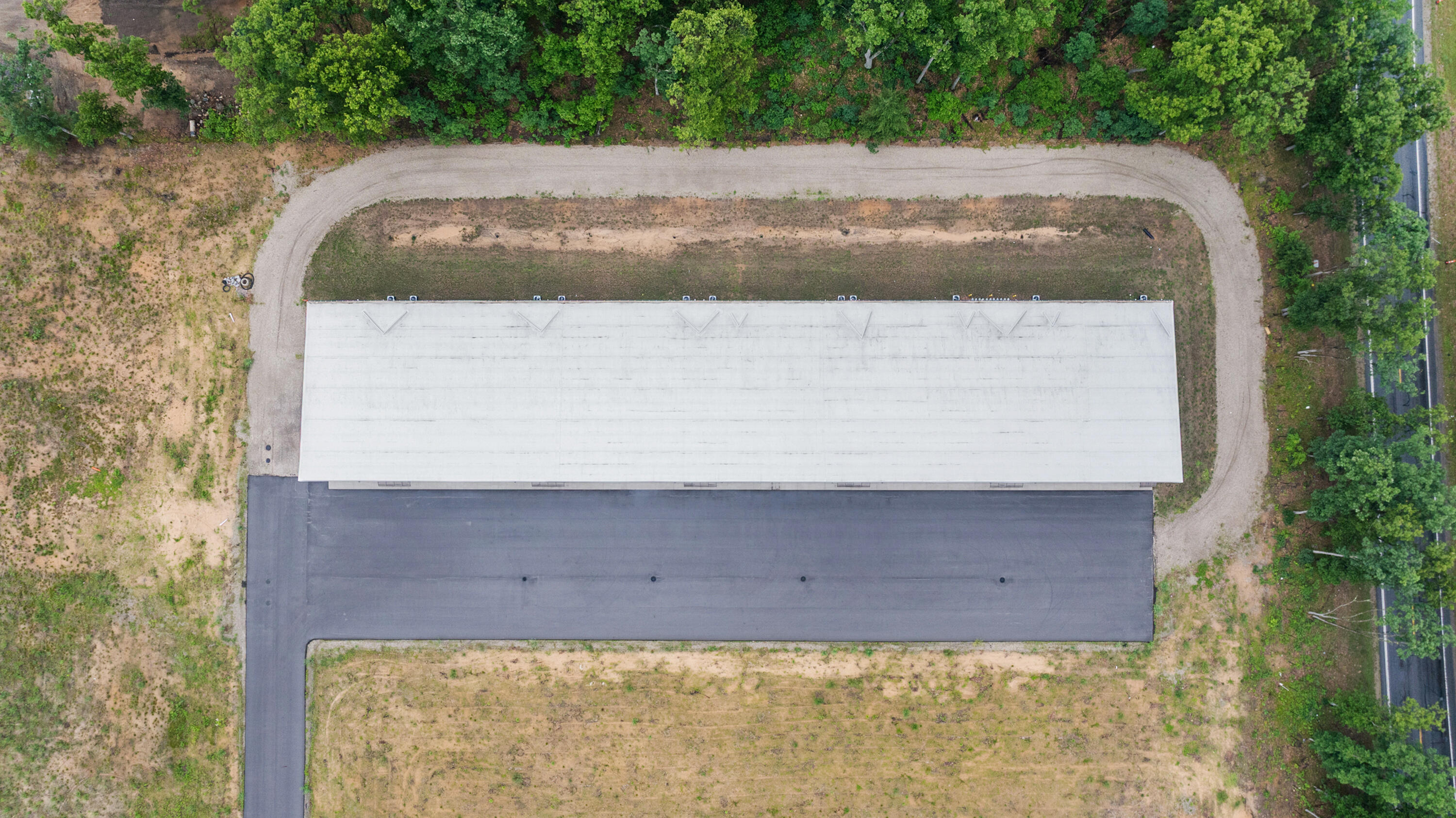 2050 Northwoods Drive 1