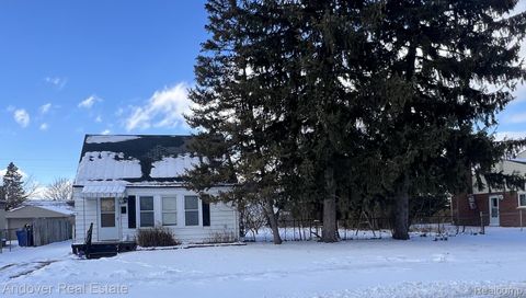 6147 Whitefield Street Dearborn Heights City MI 48127