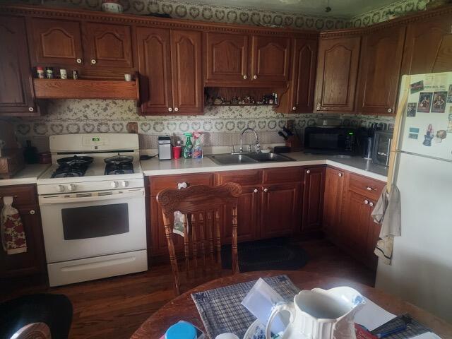 8083 Brown Road