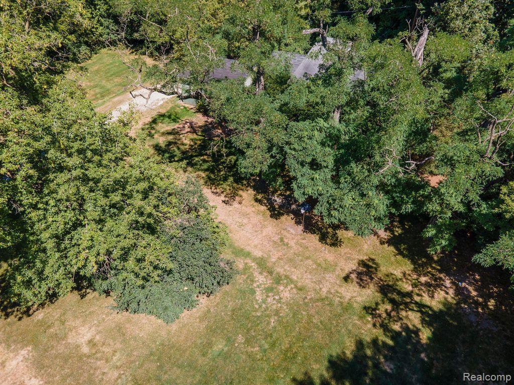 25690 W 14 MILE Road