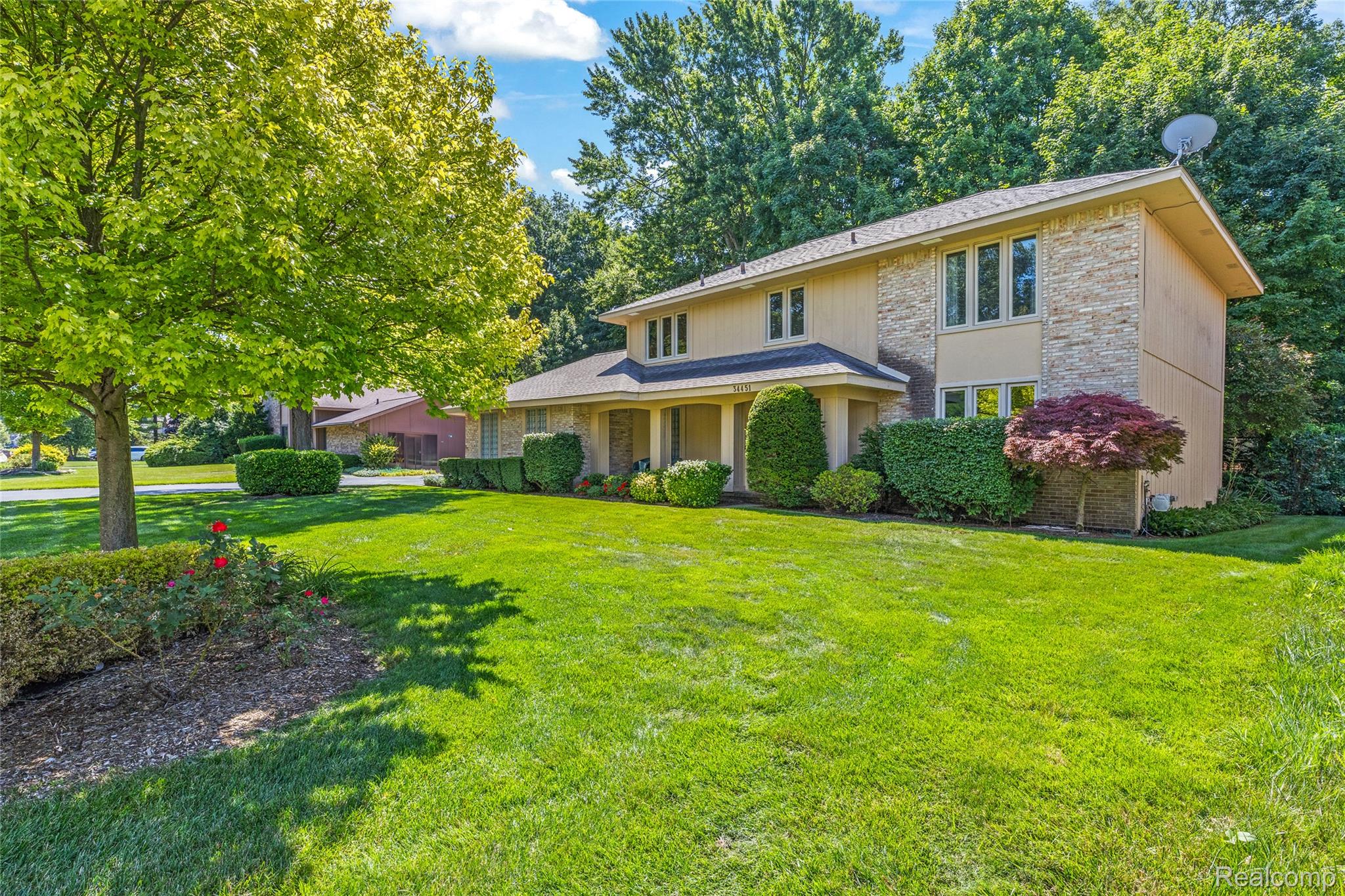34451 Oak Forest Drive