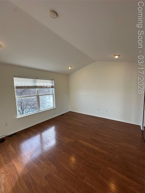 Tiny photo for 252 Shore Brook Lane, Commerce Charter Township, MI 48390 (MLS # 20261016475)