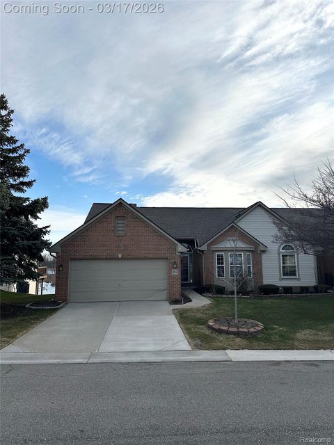 252 Shore Brook Lane Commerce Charter Township MI 48390